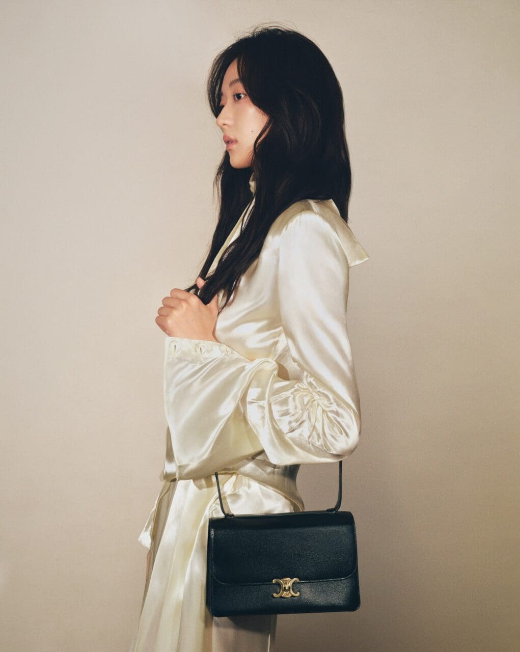 孫千《早春晴朗》尚之桃爆紅!172cm 修長比例、CELINE 品牌大使私服手袋盤點:精選 8 款 CELINE 手袋,打造不費力職場女性高級感