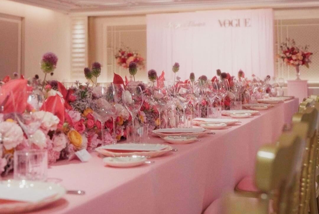 當建築遇上時尚：Roger Vivier攜手《VOGUE》Hong Kong探索CHOC美學