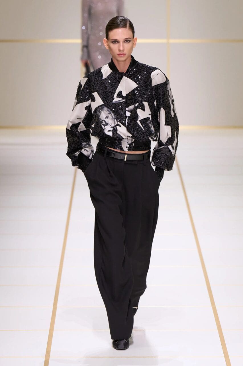 圖形與面料的結合，Giorgio Armani 的夜幕與韻律之美｜Spring/Summer 2027