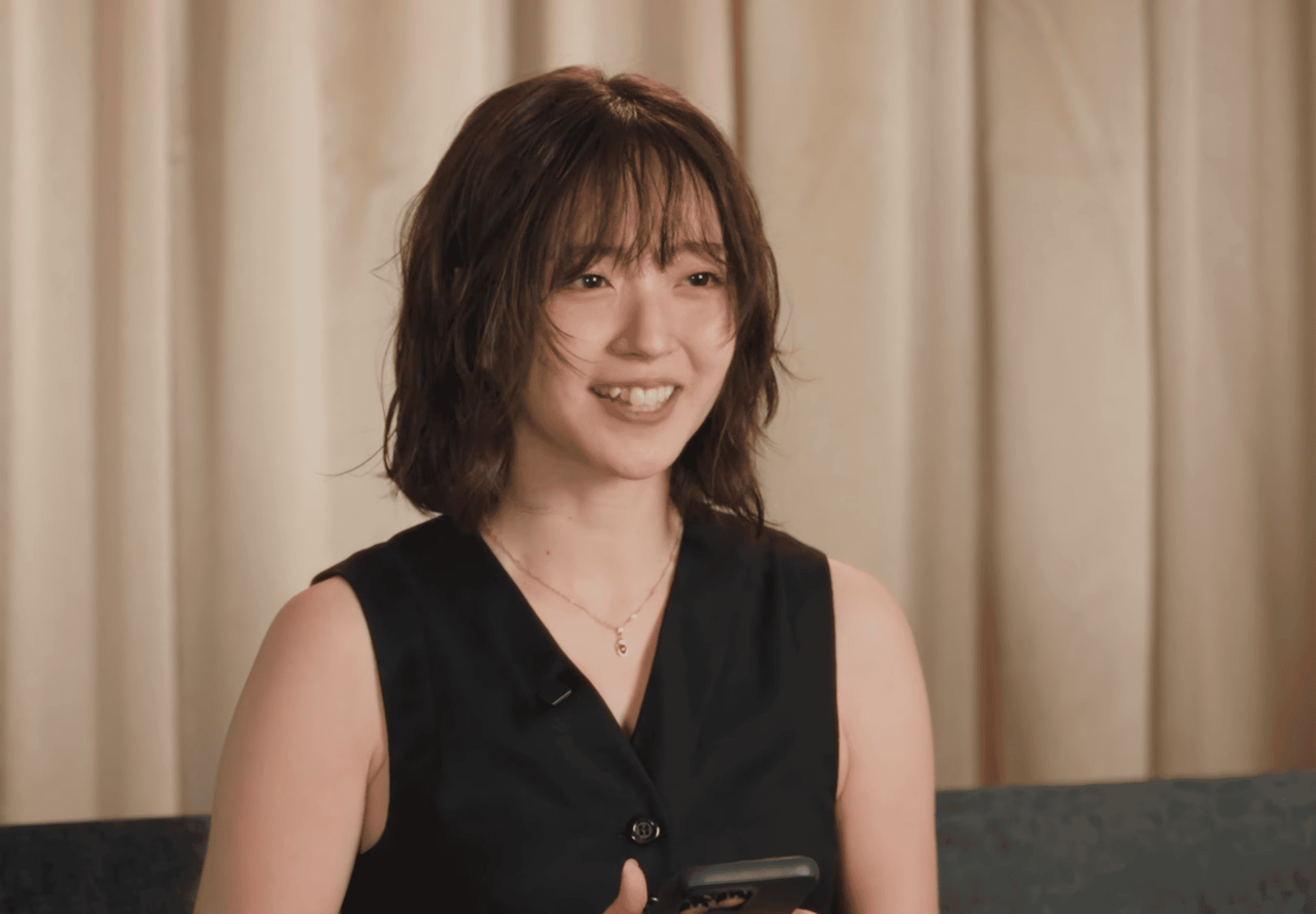 日本全能型女歌手鈴木愛理獨家分享手機裏的小秘密，更特別單元「愛理 Radio」| Chatroom |