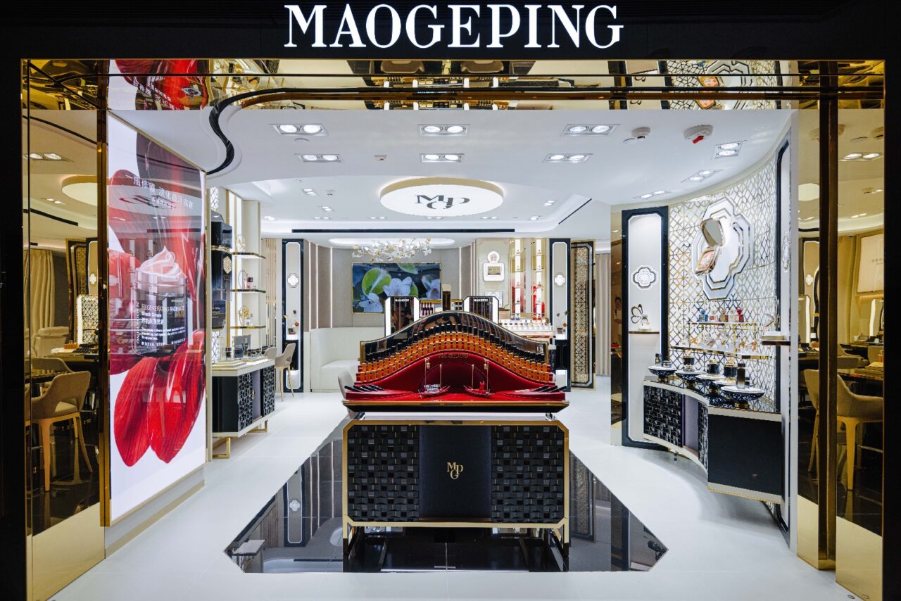 MAOGEPING正式進駐香港開設首家專門店,以光影之美連接世界與東方